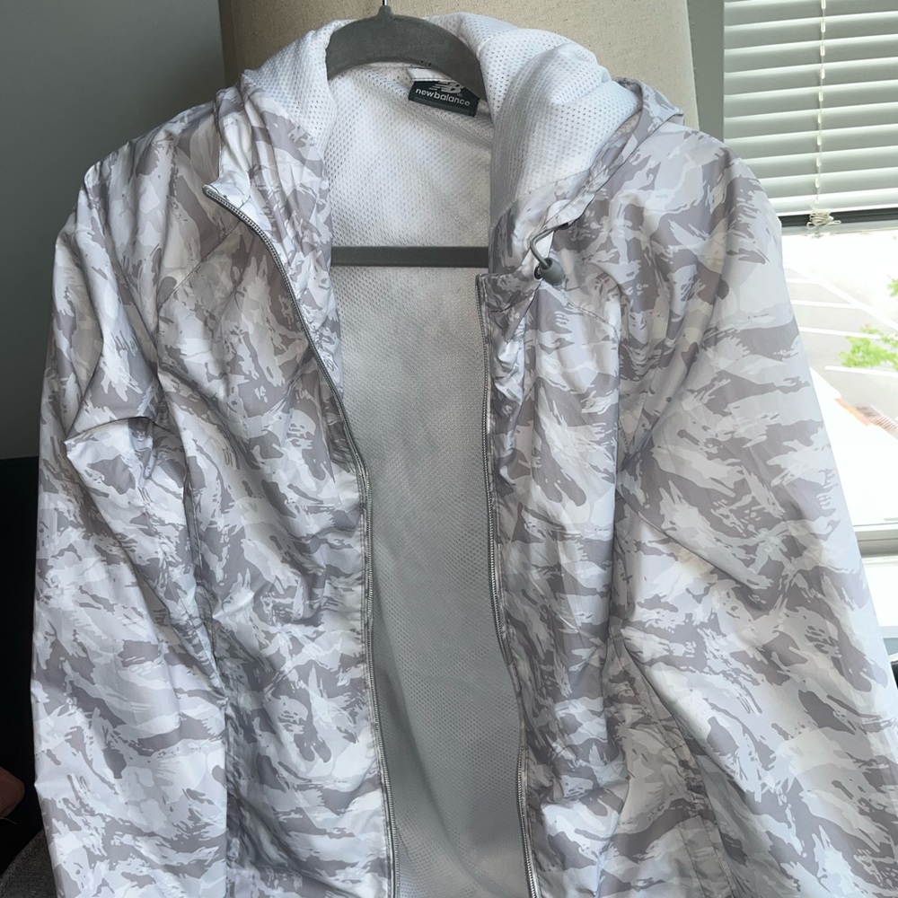 New Balance Windbreaker / Raincoat